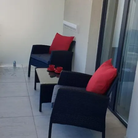 Apartment Criss White Pearl *