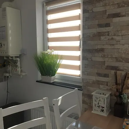 Apartment Criss White Pearl