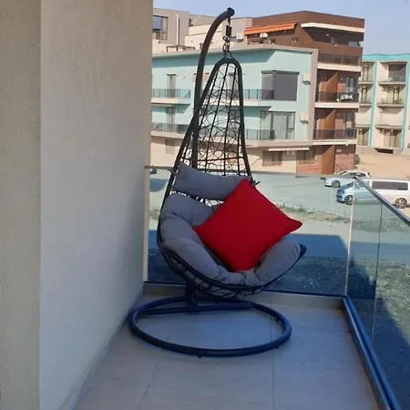 Apartment Criss White Pearl *