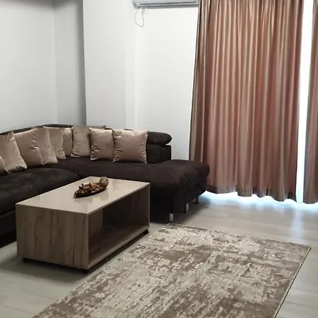 Criss White Pearl Apartment *
